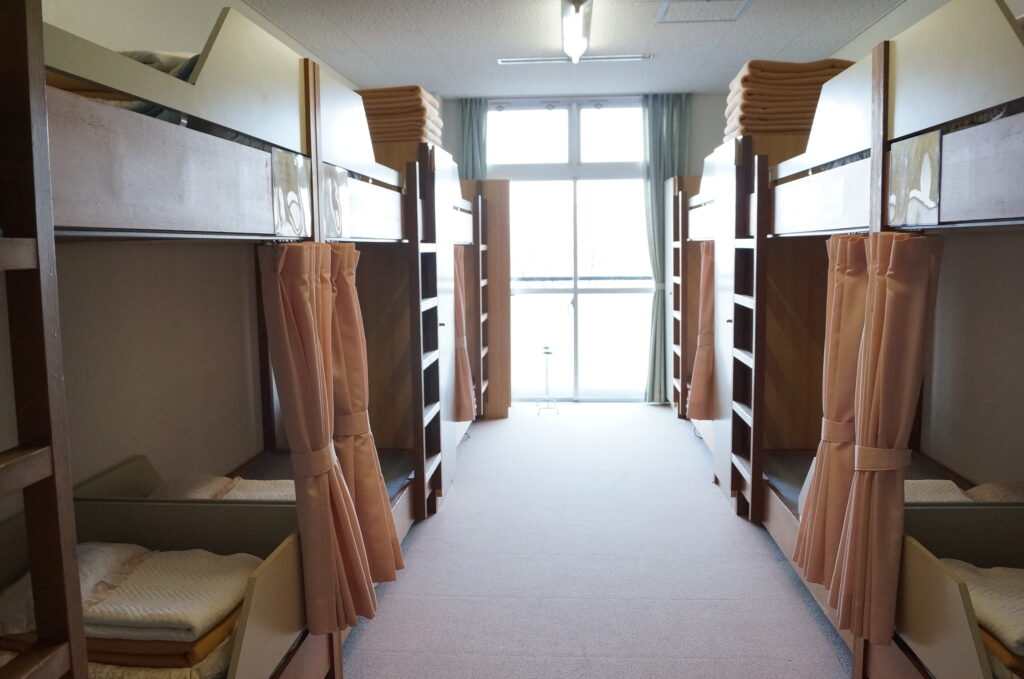 宿泊施設のご案内 施設案内 牛窓 研修センター カリヨンハウス